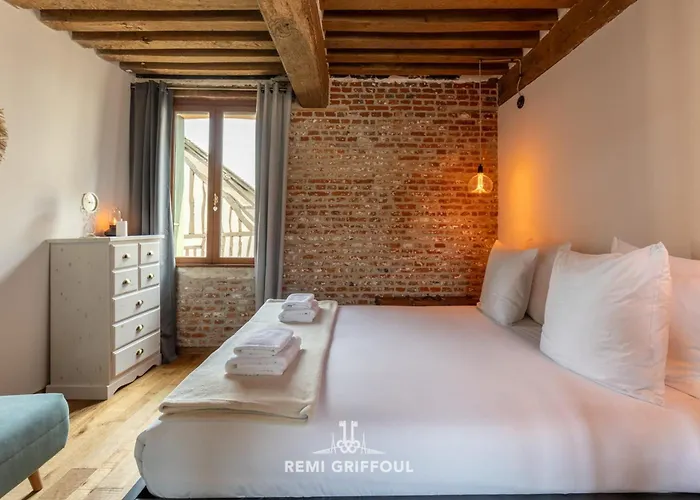 펜션 Le De Lou Hot Tub Sauna & Private Patio 2 Guests *