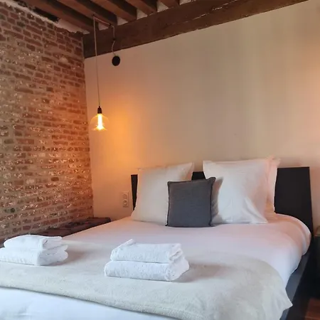 Le De Lou Whirlpool Bath - Sauna - Patio 2 Guests *