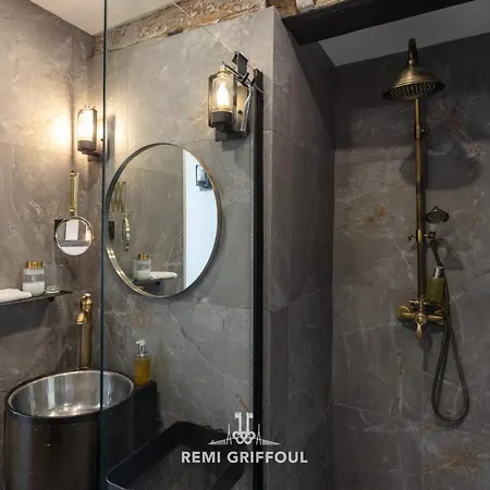 Le De Lou Whirlpool Bath - Sauna - Patio 2 Guests Holiday home *
