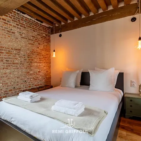 Le De Lou Whirlpool Bath - Sauna - Patio 2 Guests Honfleur
