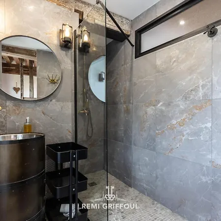 Tatil Evi Le De Lou Hot Tub Sauna & Private Patio 2 Guests *