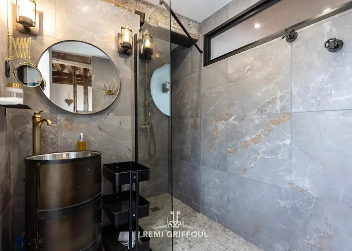 בית נופש Le De Lou Hot Tub Sauna & Private Patio 2 Guests *